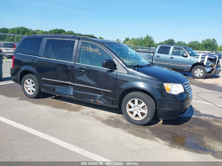 2010 CHRYSLER TOWN & COUNTRY TOURING