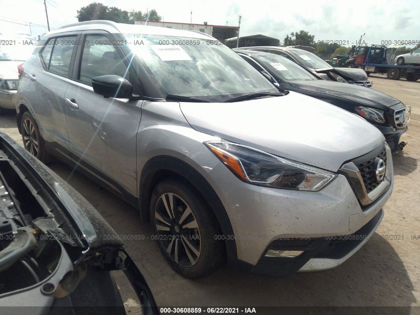 2019 NISSAN KICKS SR