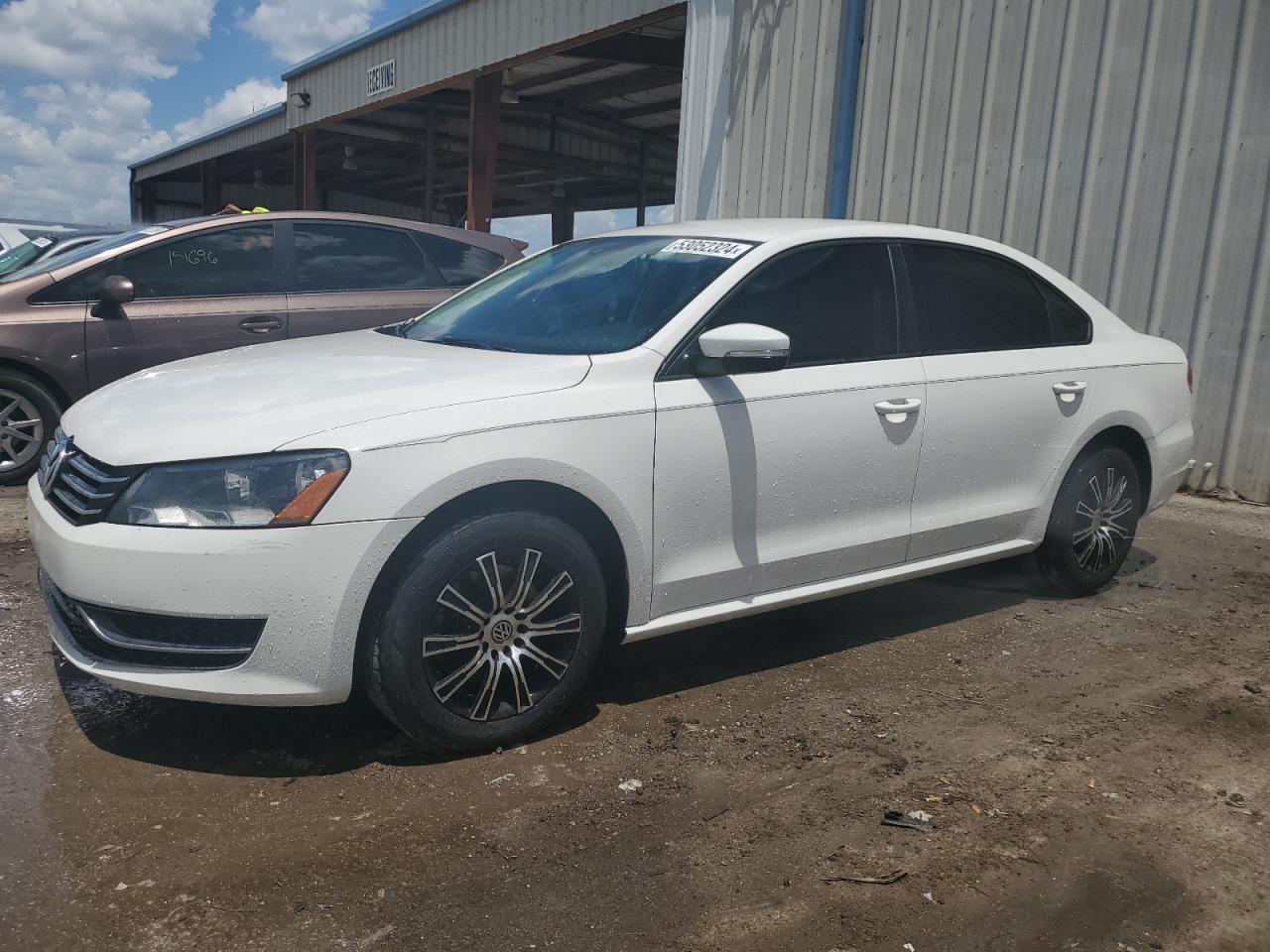 2015 VOLKSWAGEN PASSAT S