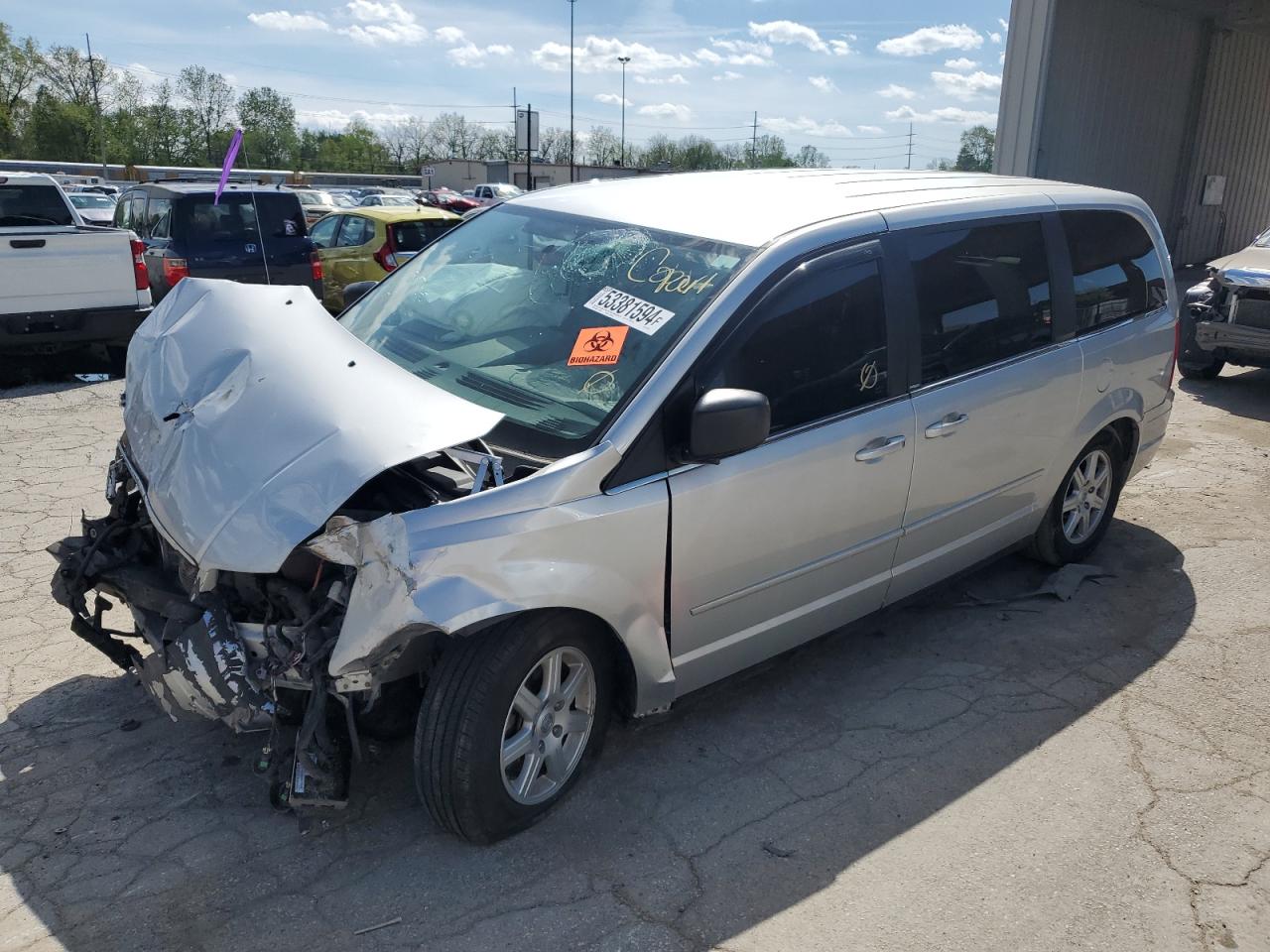 2010 CHRYSLER TOWN & COUNTRY LX