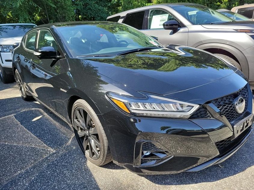 2023 NISSAN MAXIMA SR