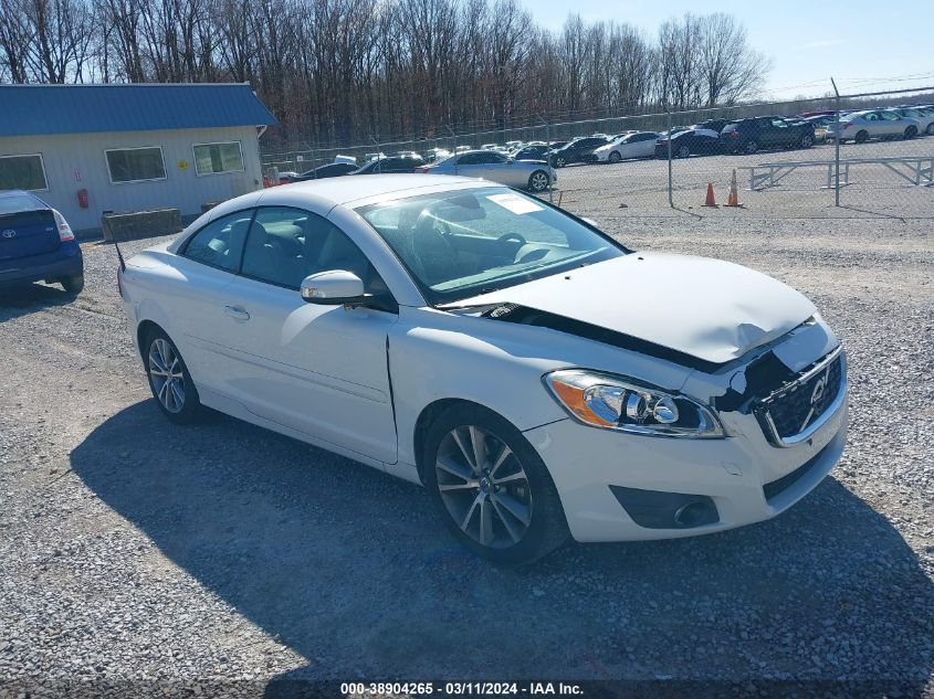 2011 VOLVO C70 T5