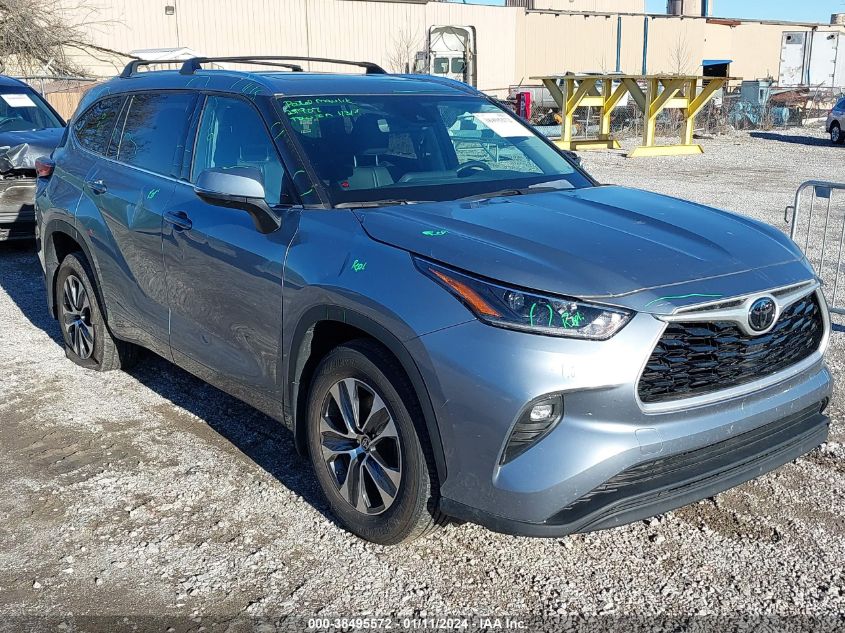 2021 TOYOTA HIGHLANDER XLE