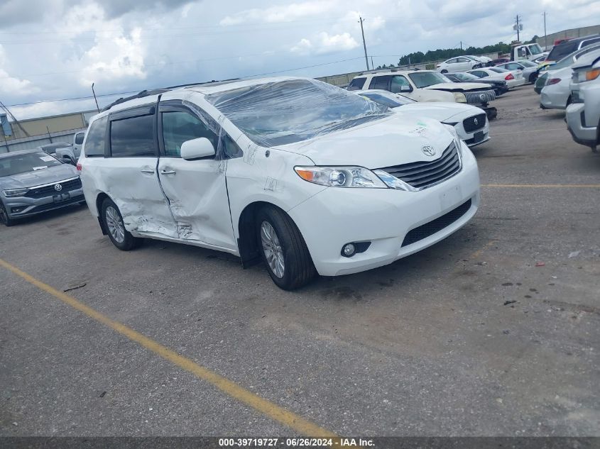 2012 TOYOTA SIENNA XLE V6 8 PASSENGER