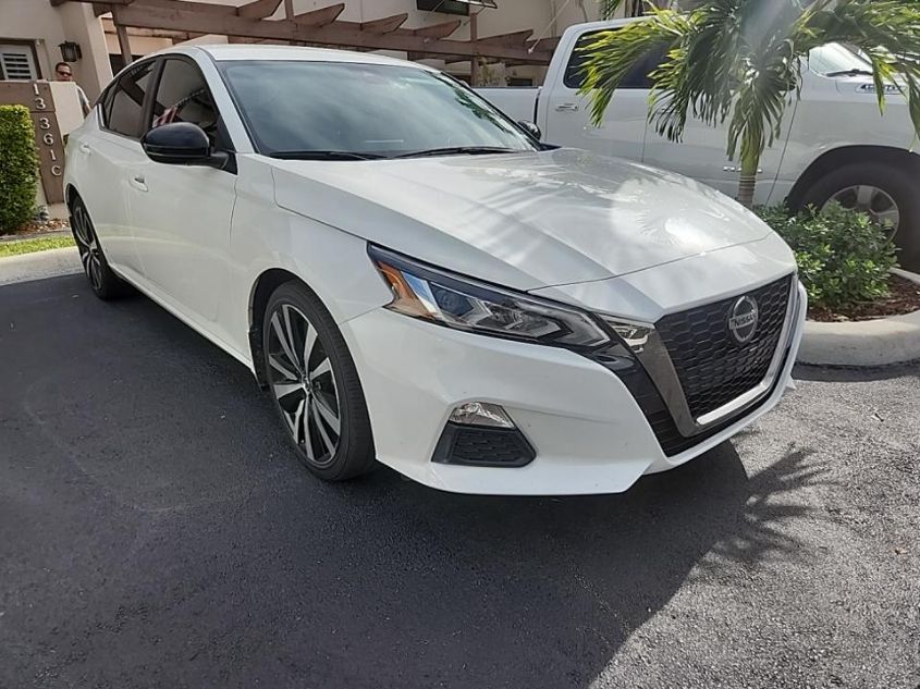 2021 NISSAN ALTIMA SR