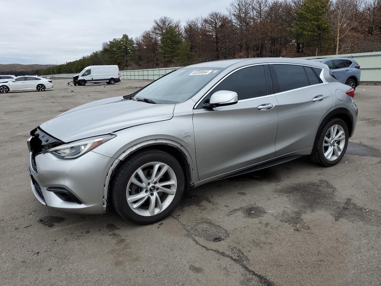 2017 INFINITI QX30 BASE