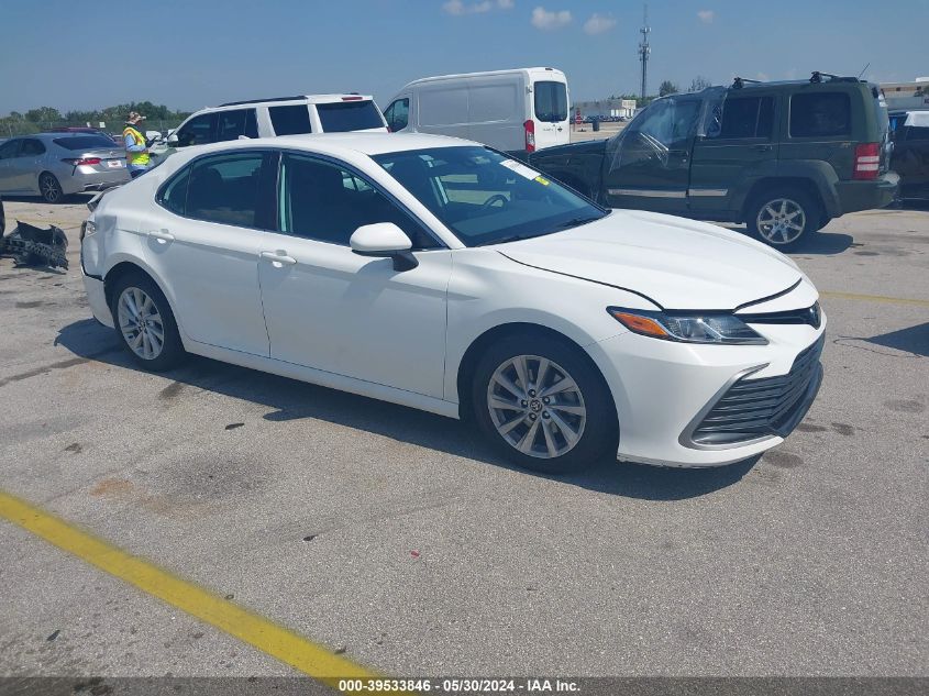 2022 TOYOTA CAMRY LE