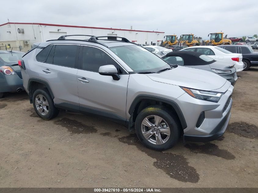 2022 TOYOTA RAV4 XLE