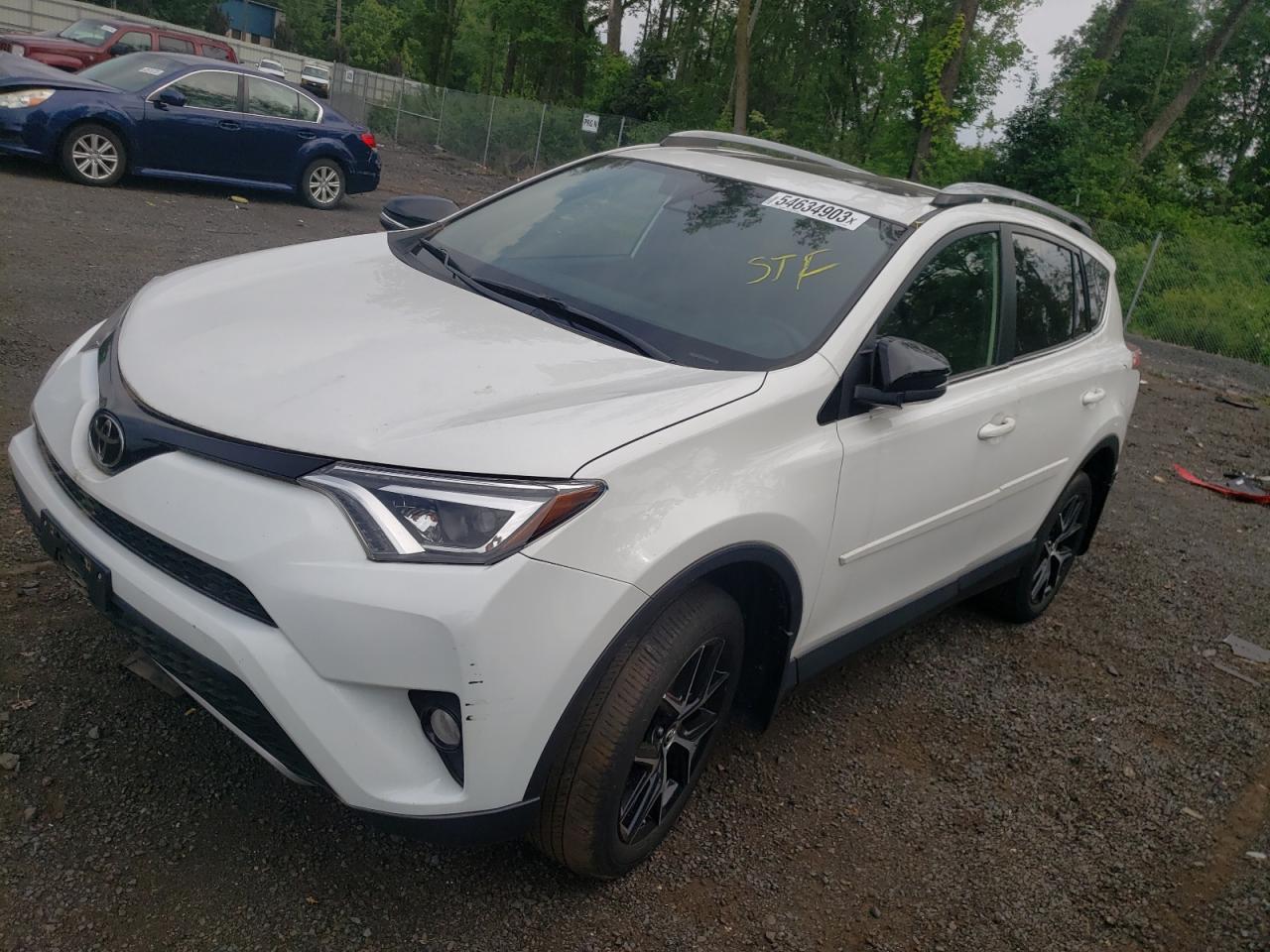 2018 TOYOTA RAV4 SE