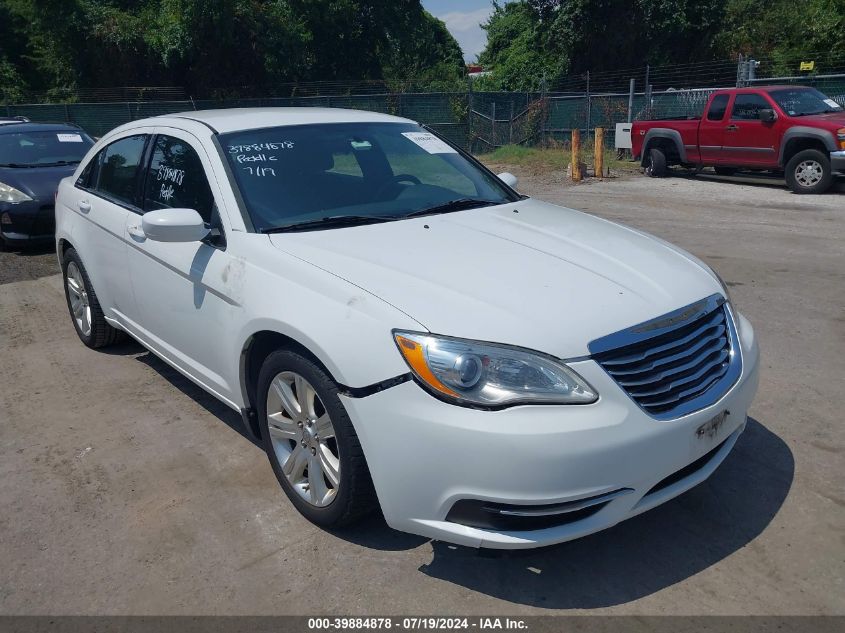 2013 CHRYSLER 200 LX