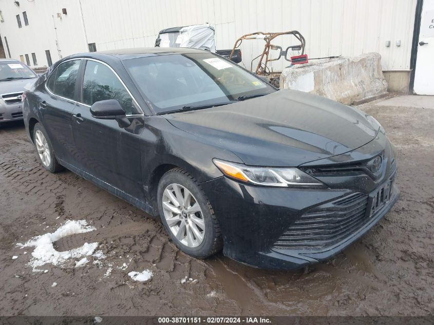 2018 TOYOTA CAMRY LE