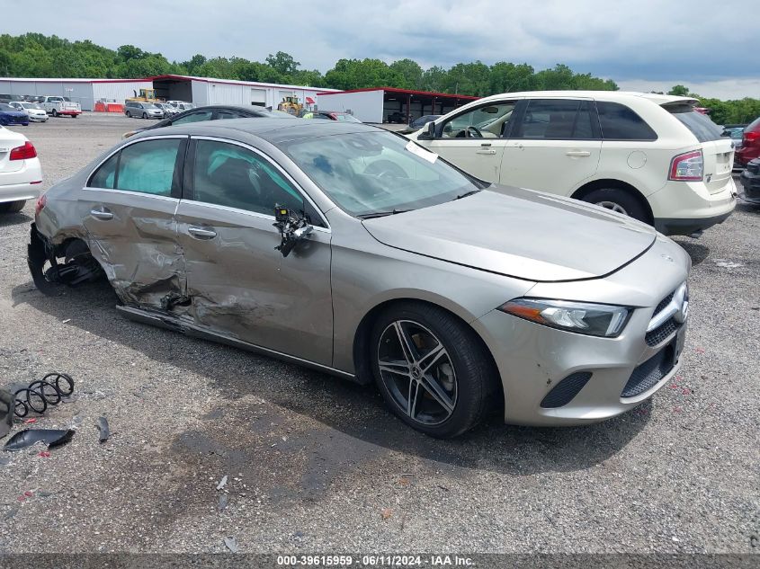 2019 MERCEDES-BENZ A 220 4MATIC