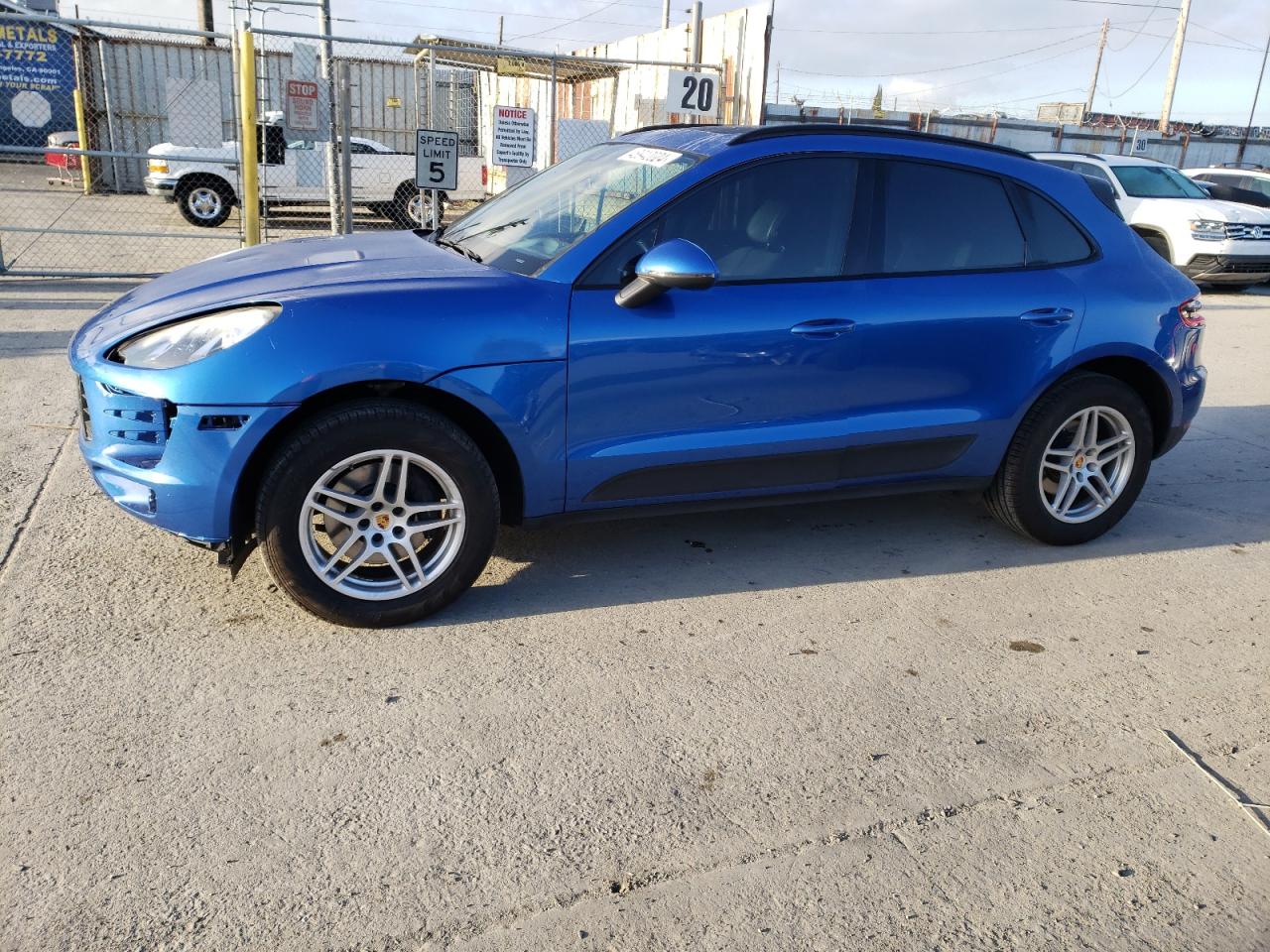 2017 PORSCHE MACAN