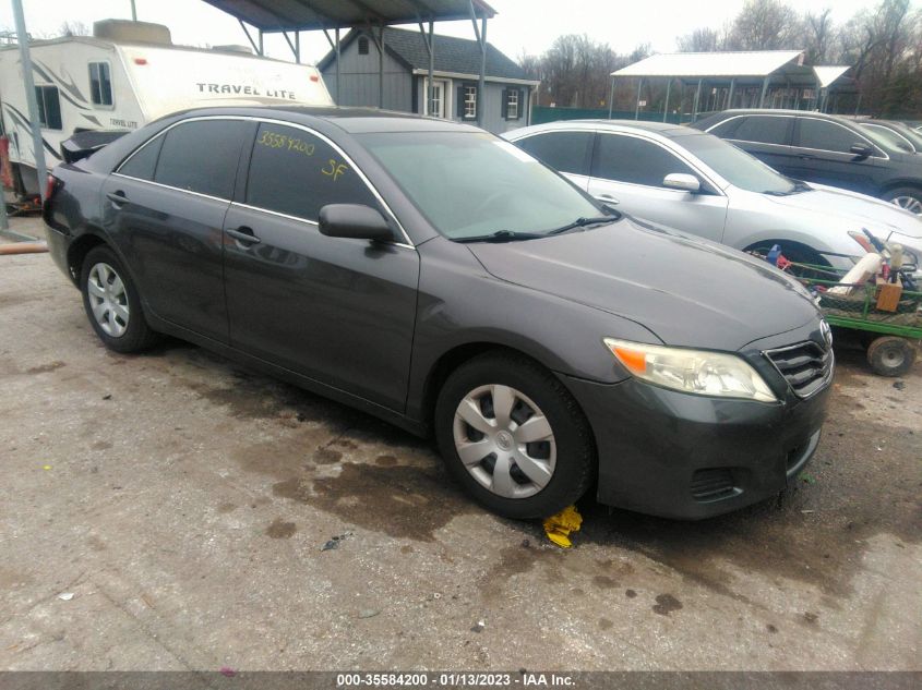 2011 TOYOTA CAMRY LE