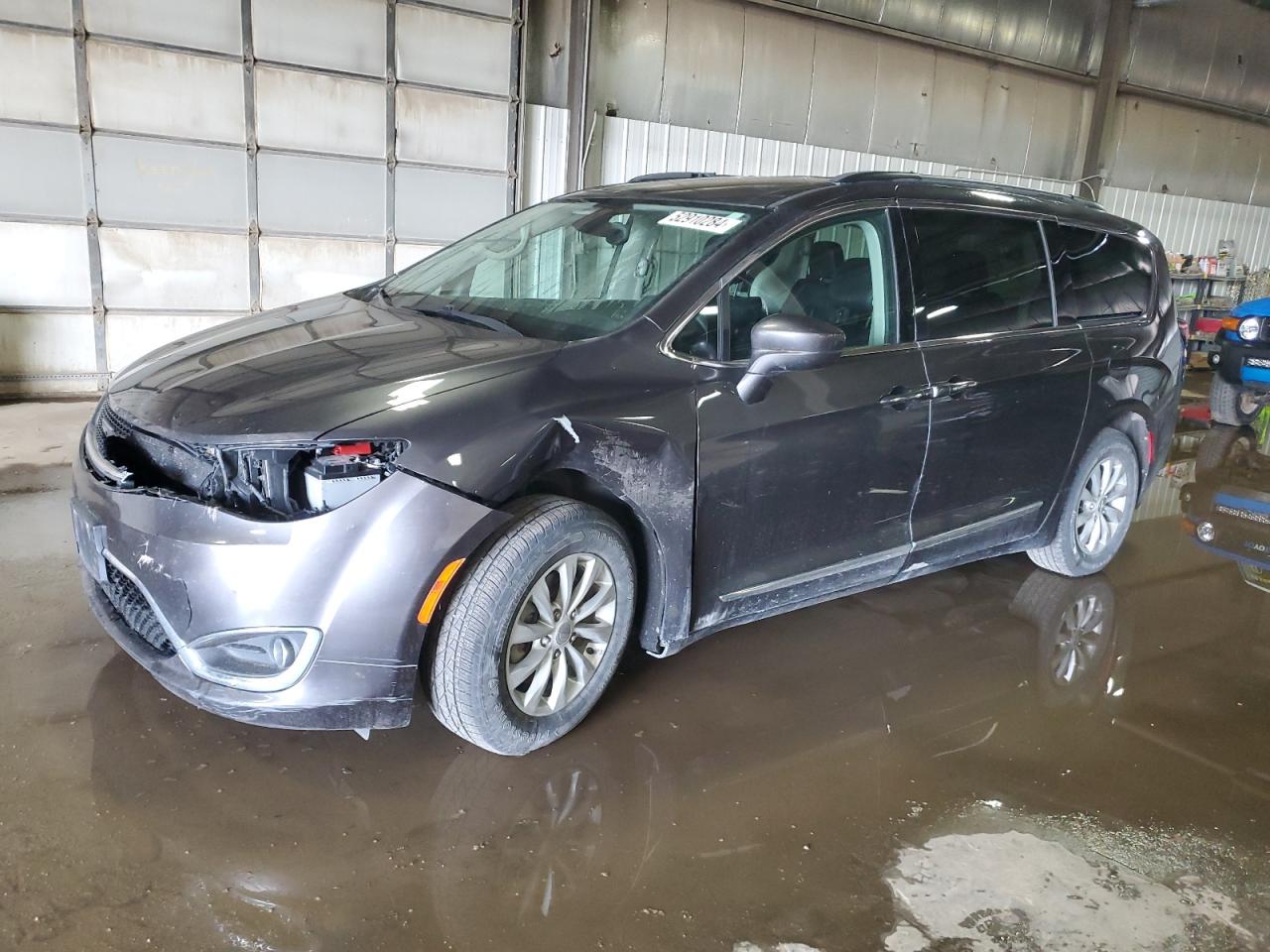 2017 CHRYSLER PACIFICA TOURING L