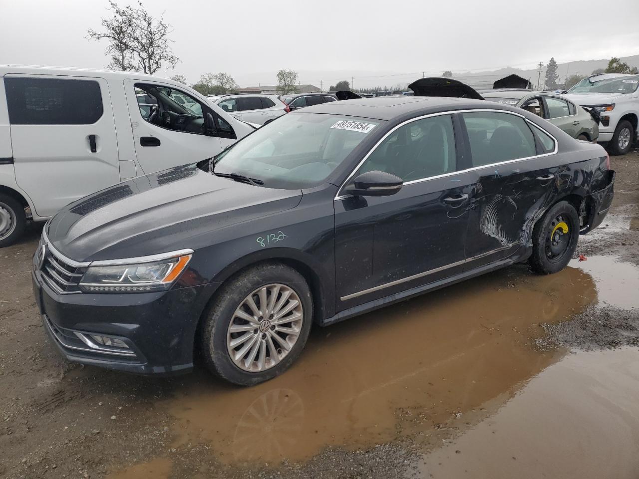 2017 VOLKSWAGEN PASSAT SE