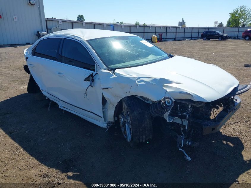 2017 VOLKSWAGEN PASSAT 1.8T R-LINE