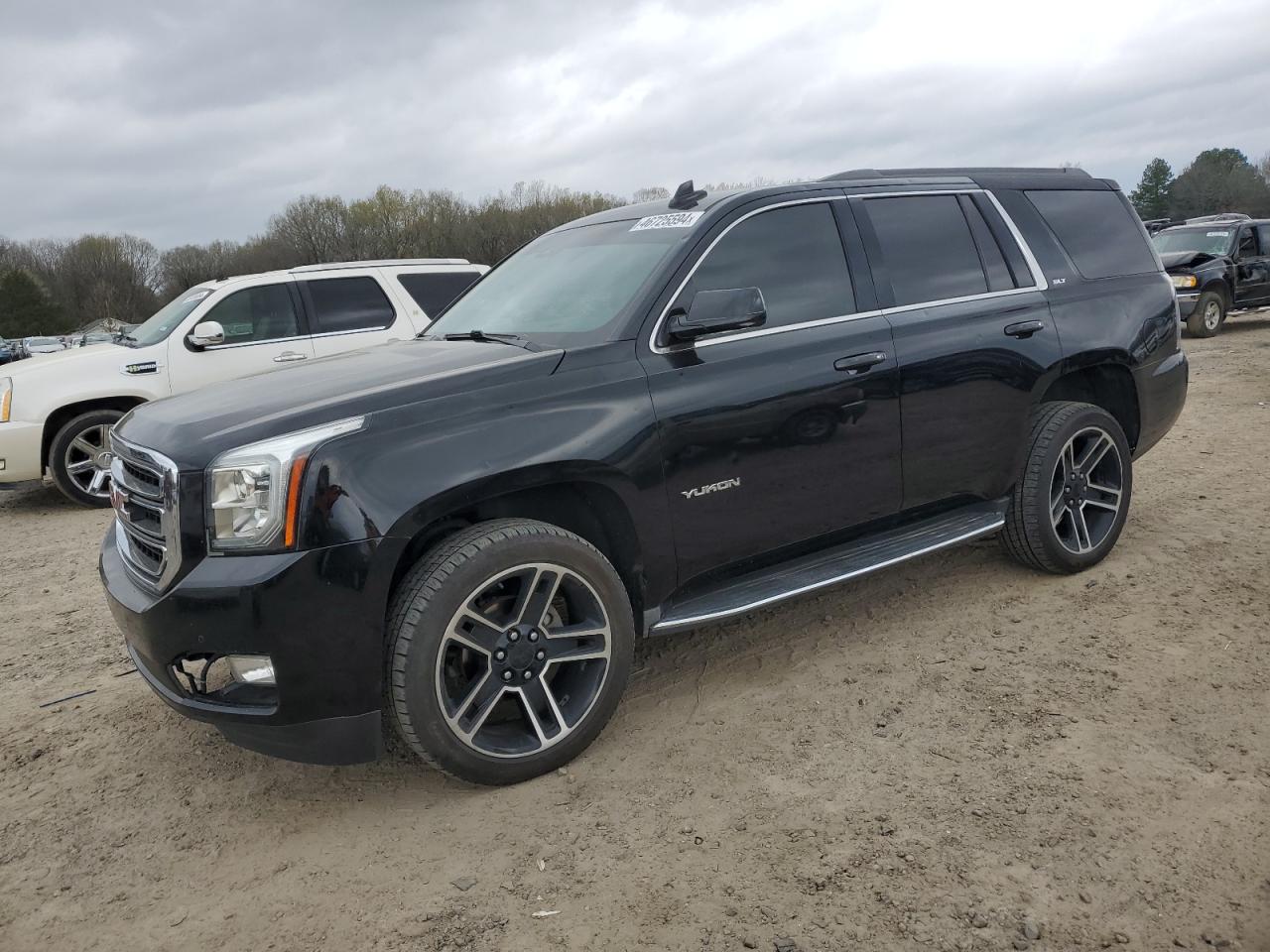 2017 GMC YUKON SLT