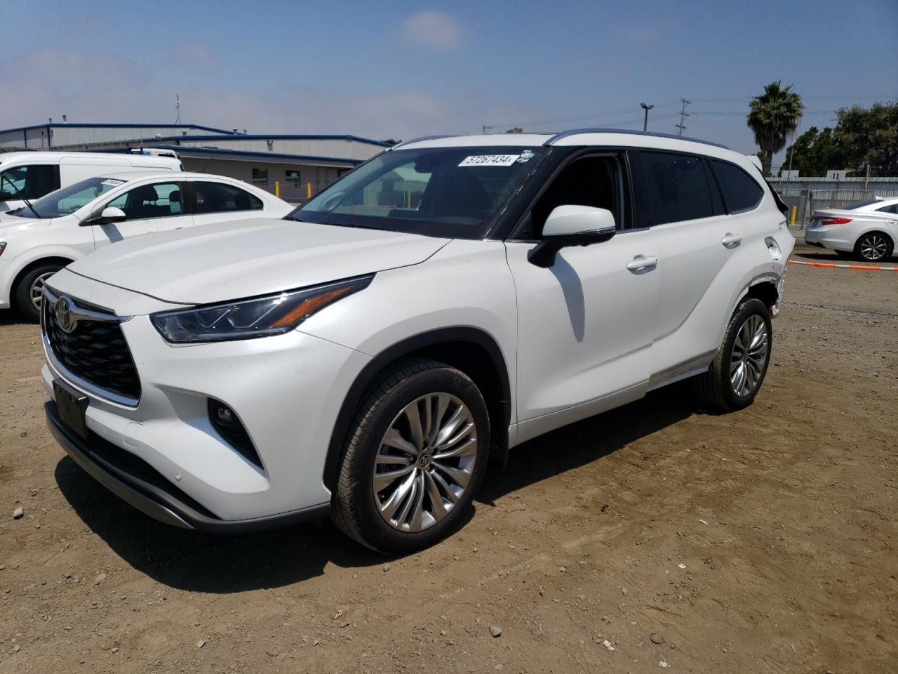 2023 TOYOTA HIGHLANDER L