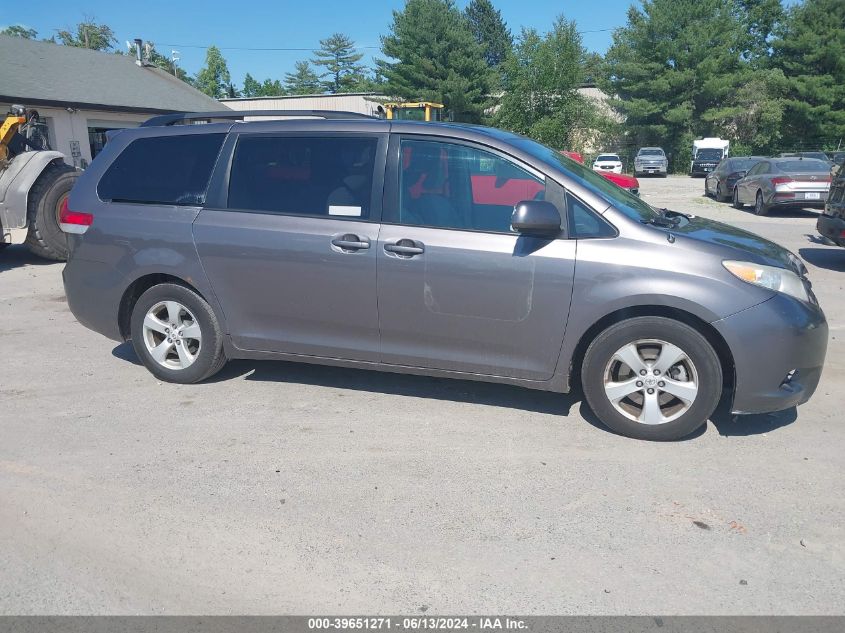 2011 TOYOTA SIENNA LE V6