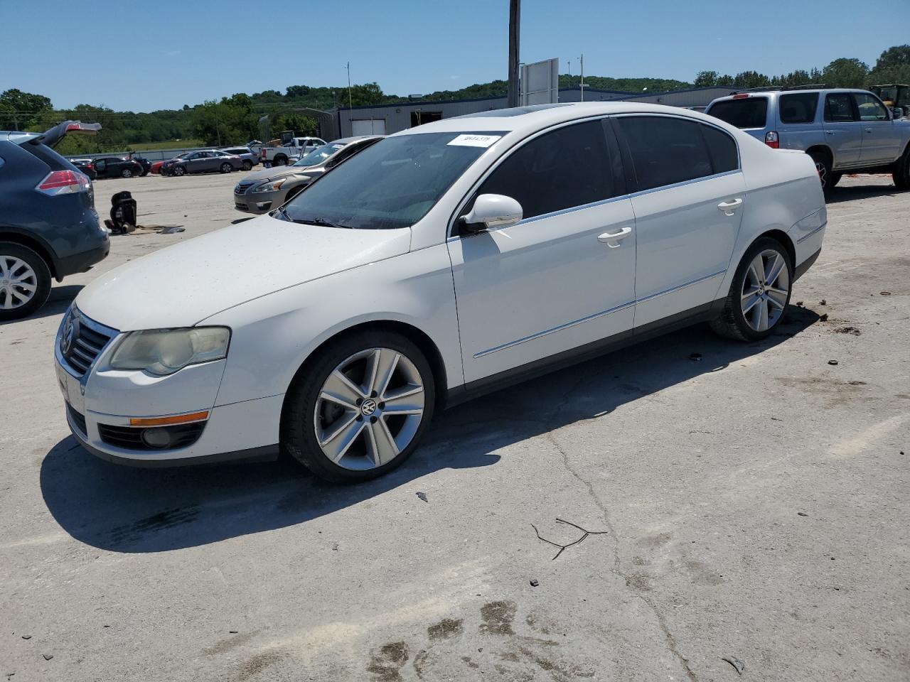 2010 VOLKSWAGEN PASSAT KOMFORT