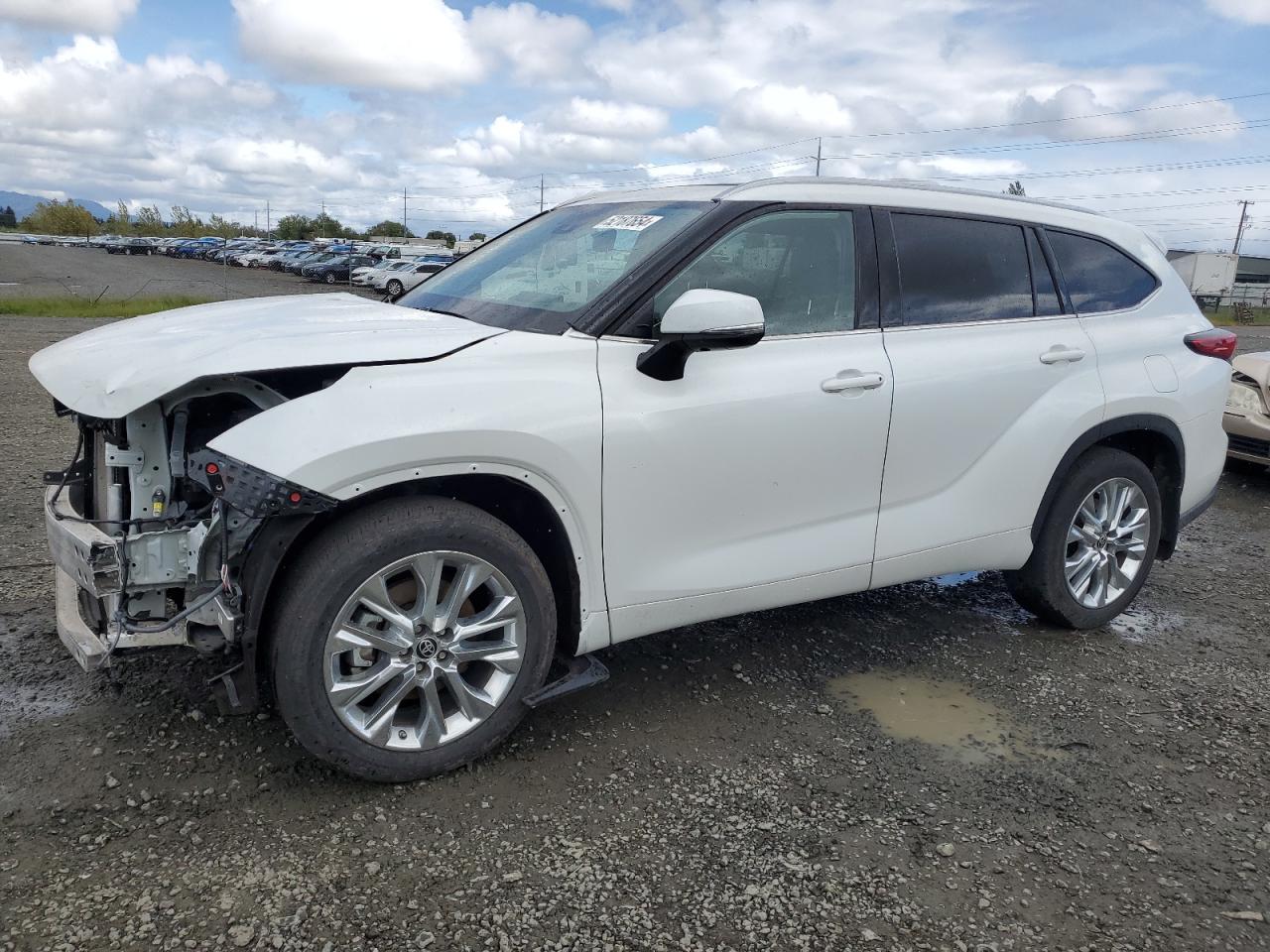 2023 TOYOTA HIGHLANDER L