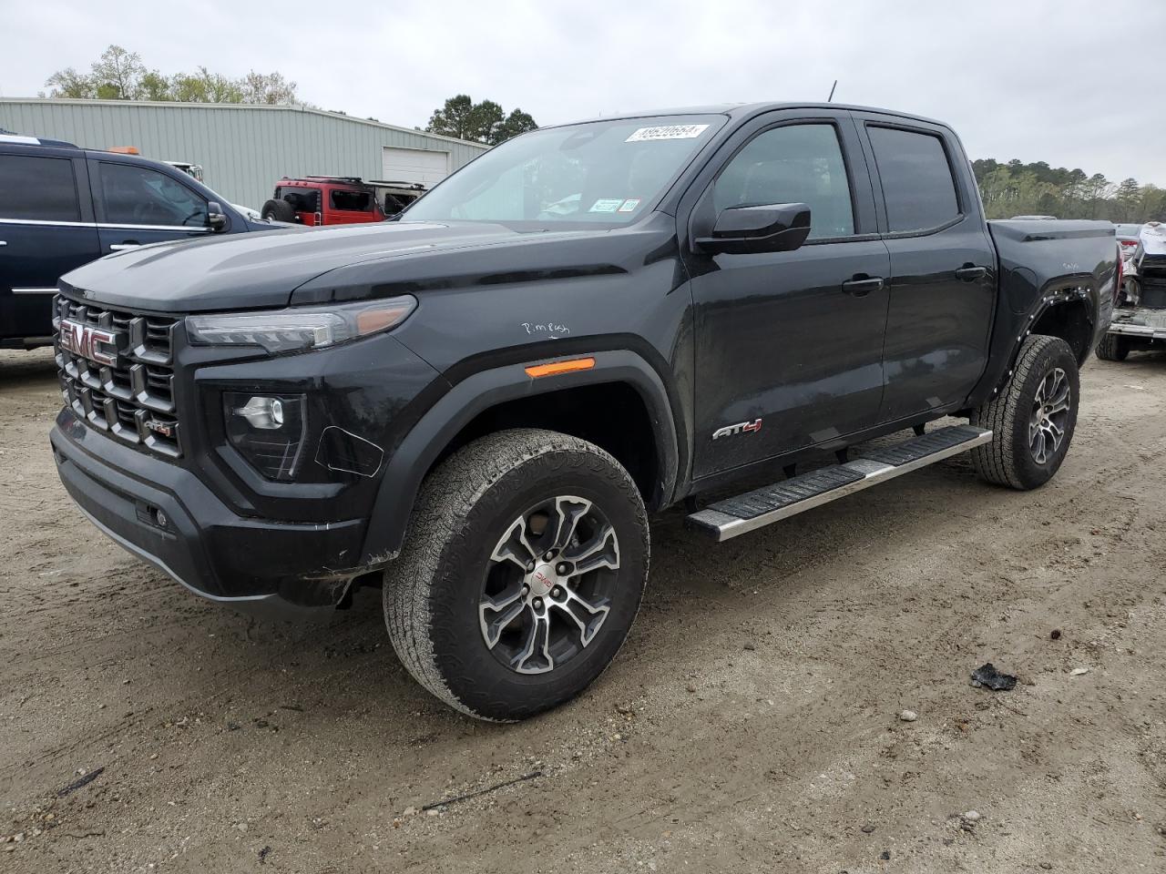 2023 GMC CANYON AT4