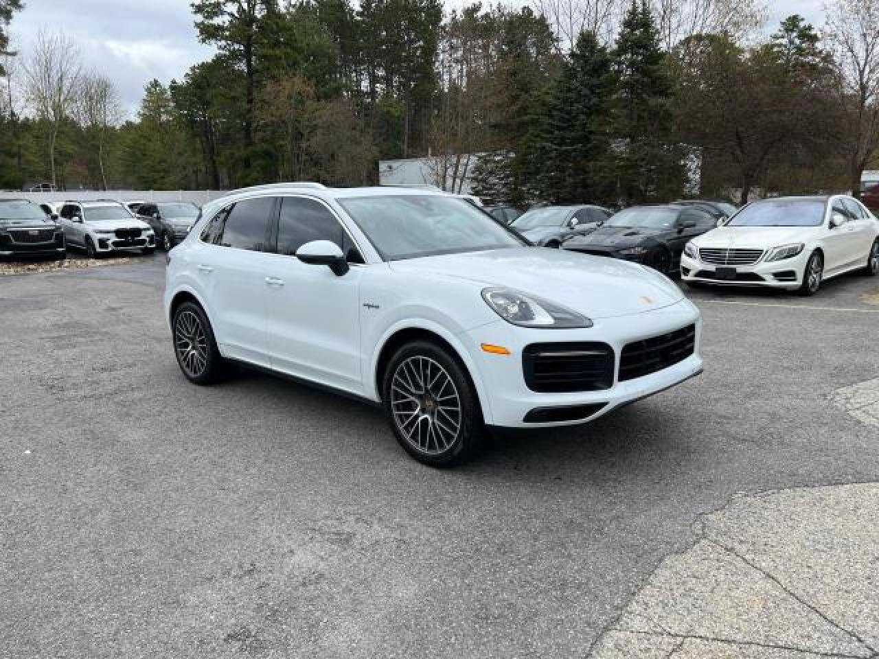 2019 PORSCHE CAYENNE SE HYBRID