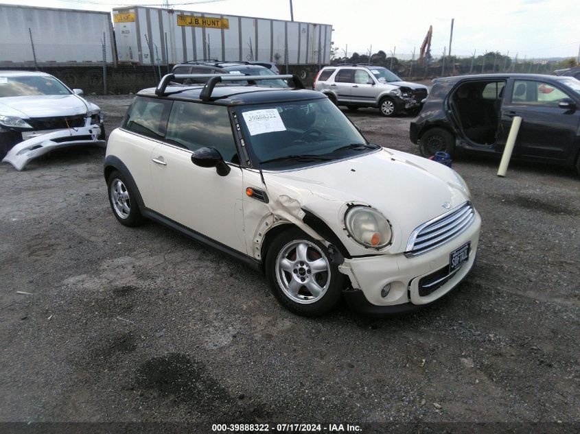 2011 MINI COOPER