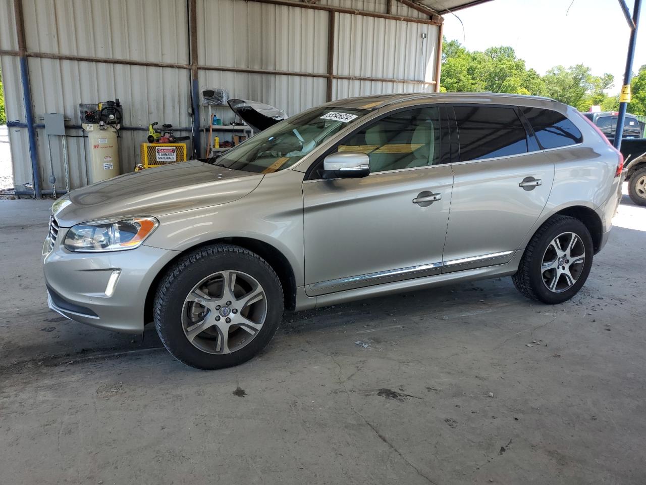 2015 VOLVO XC60 T6 PREMIER