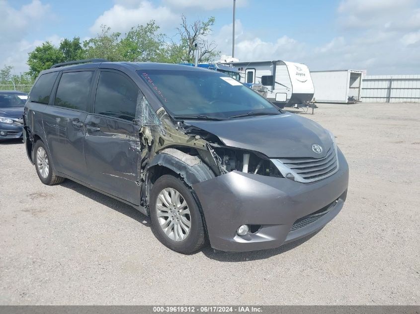 2017 TOYOTA SIENNA XLE/LIMITED