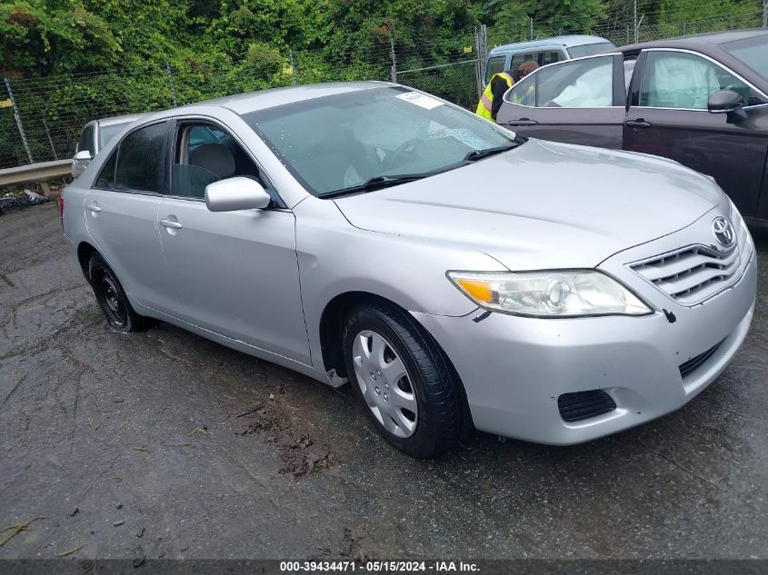 2011 TOYOTA CAMRY LE