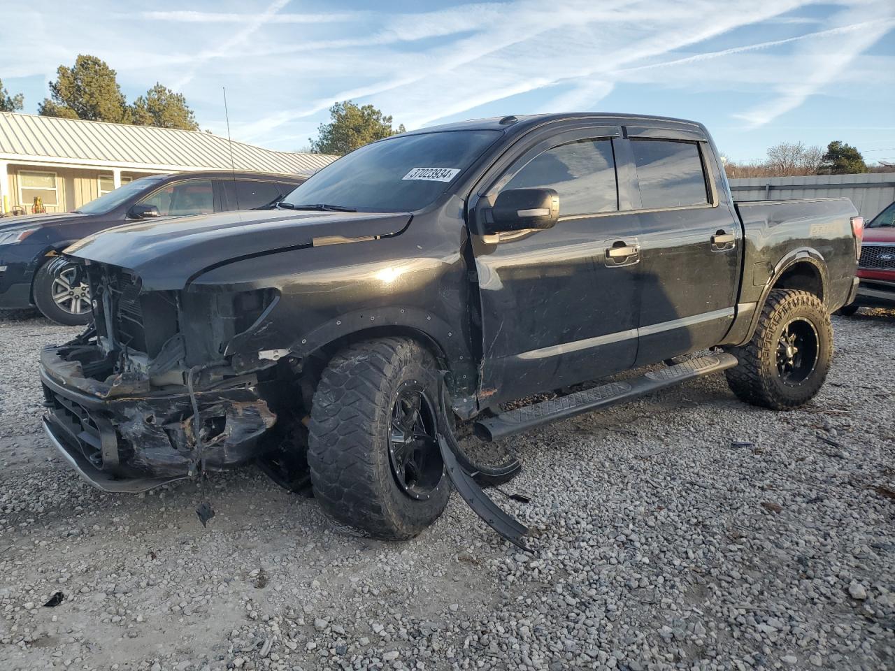 2019 NISSAN TITAN SV