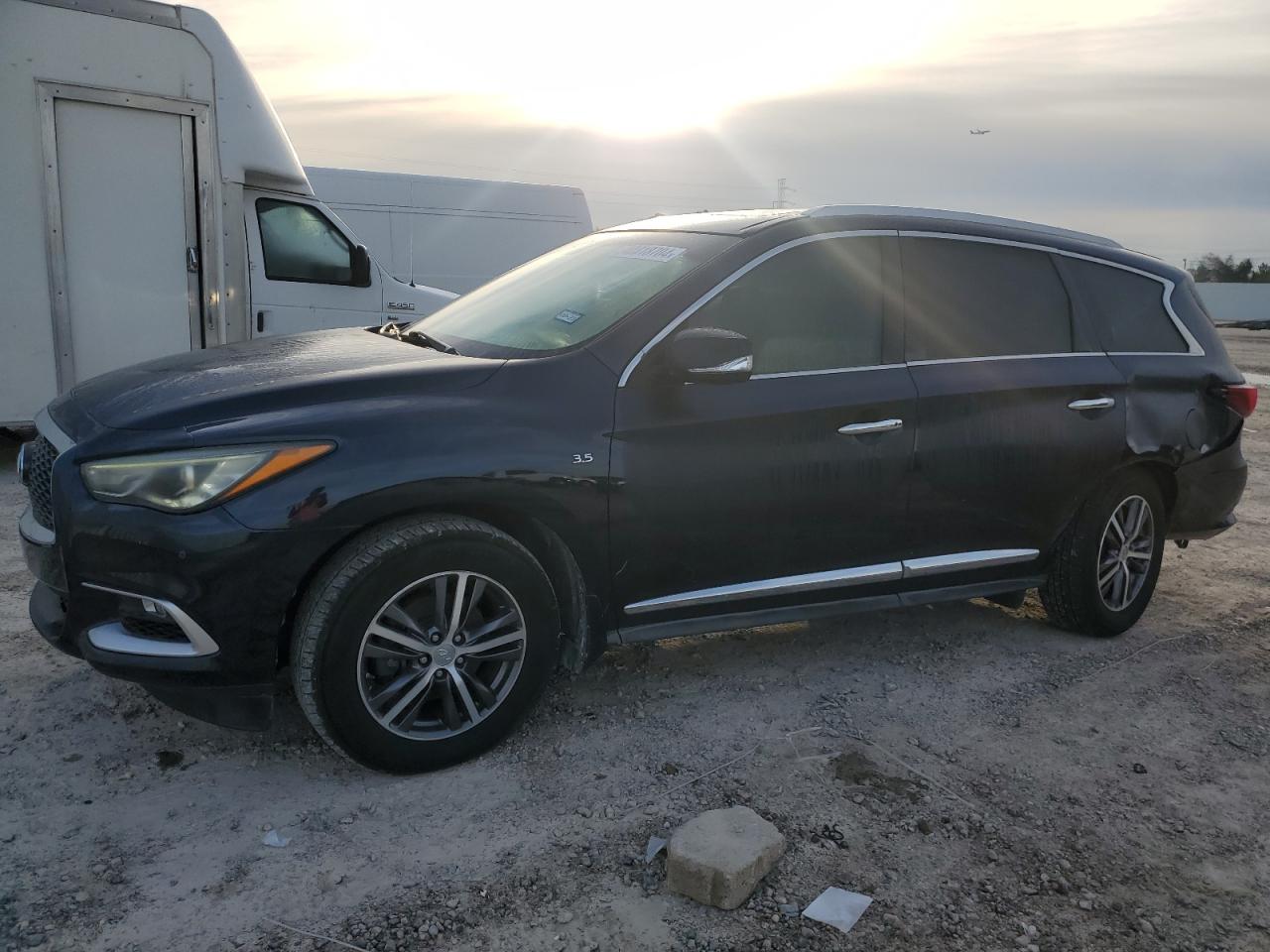 2016 INFINITI QX60