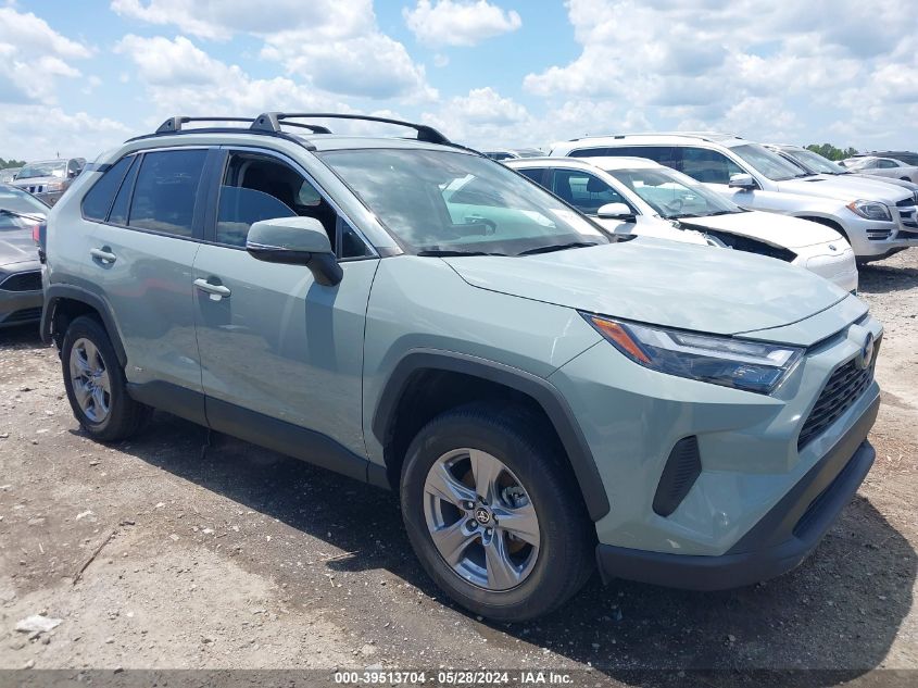 2022 TOYOTA RAV4 XLE HYBRID