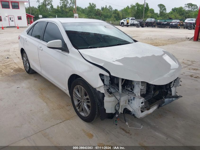 2015 TOYOTA CAMRY SE