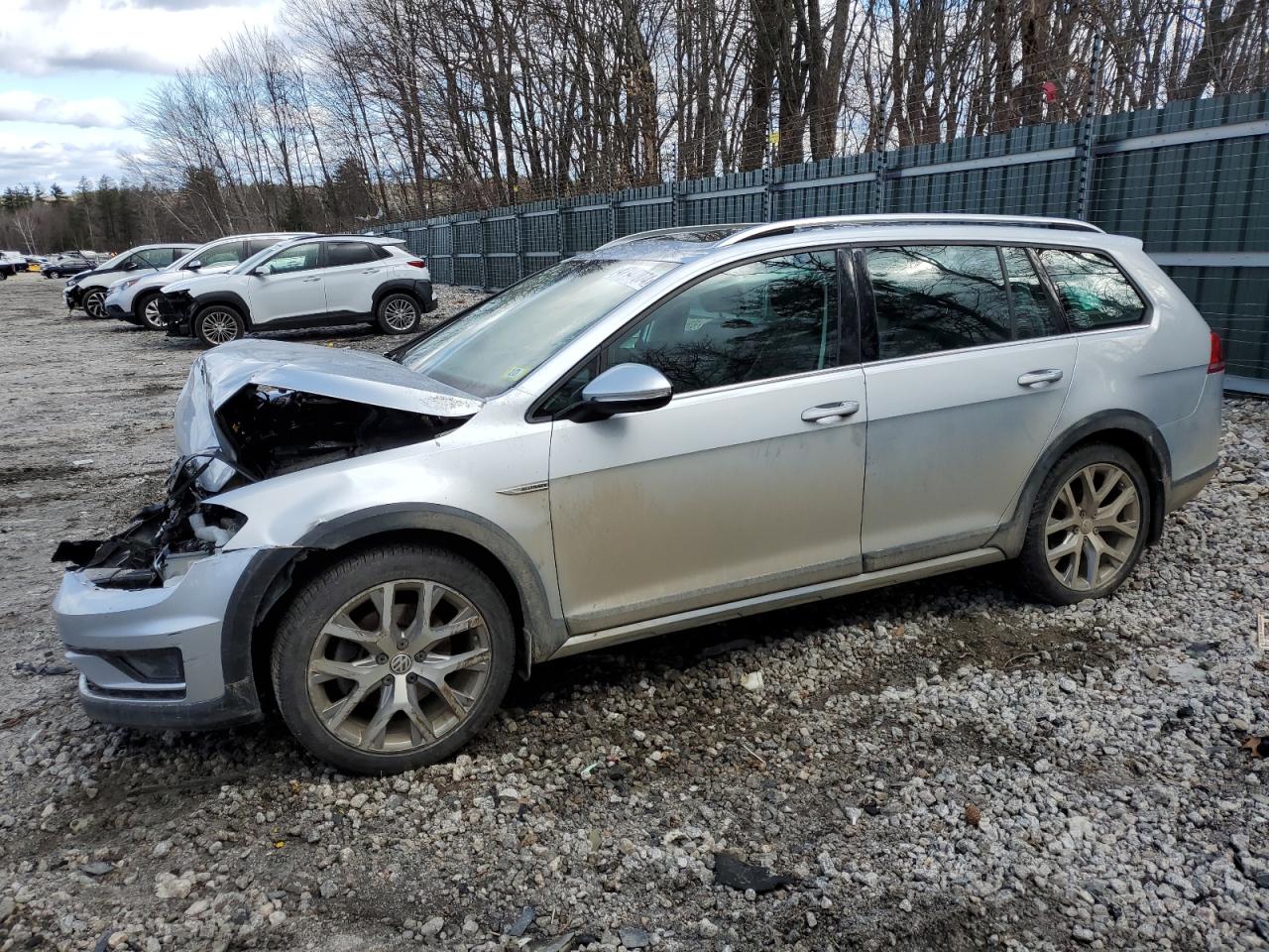 2017 VOLKSWAGEN GOLF ALLTRACK S