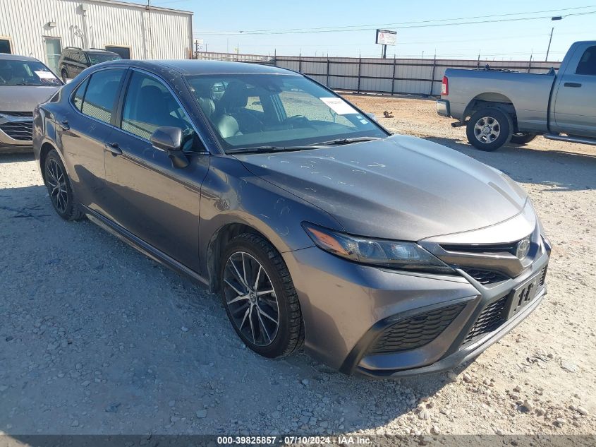 2022 TOYOTA CAMRY SE