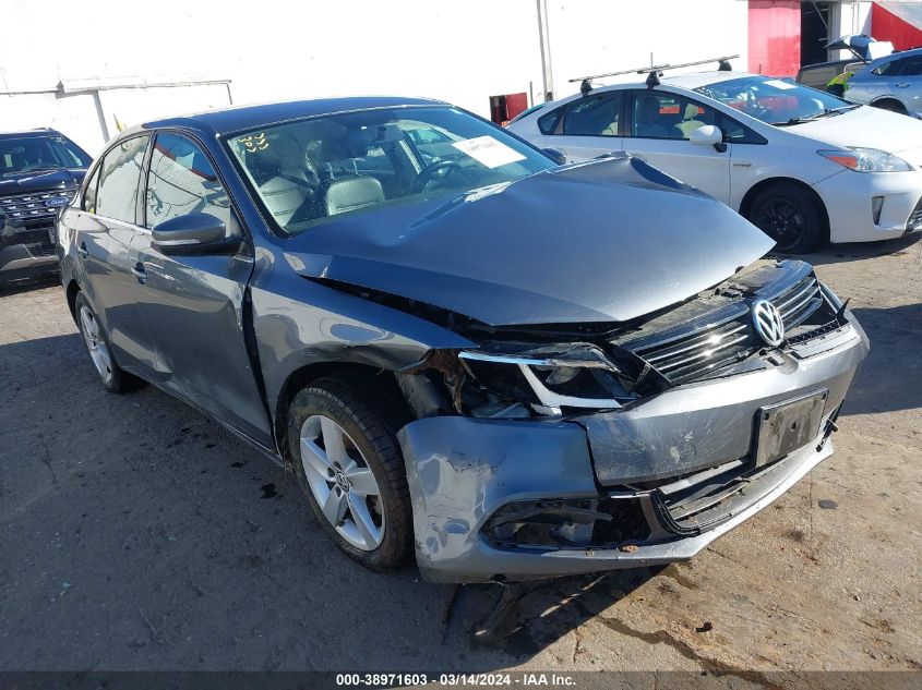 2014 VOLKSWAGEN JETTA 2.0L TDI