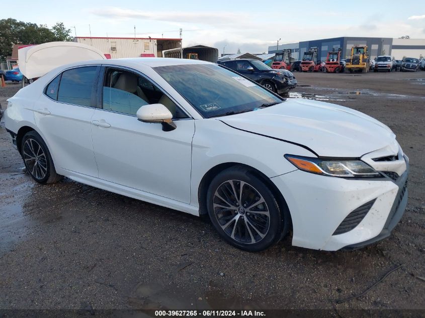 2018 TOYOTA CAMRY SE