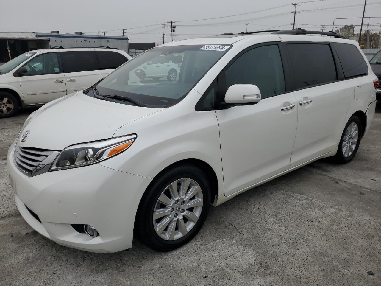 2015 TOYOTA SIENNA XLE