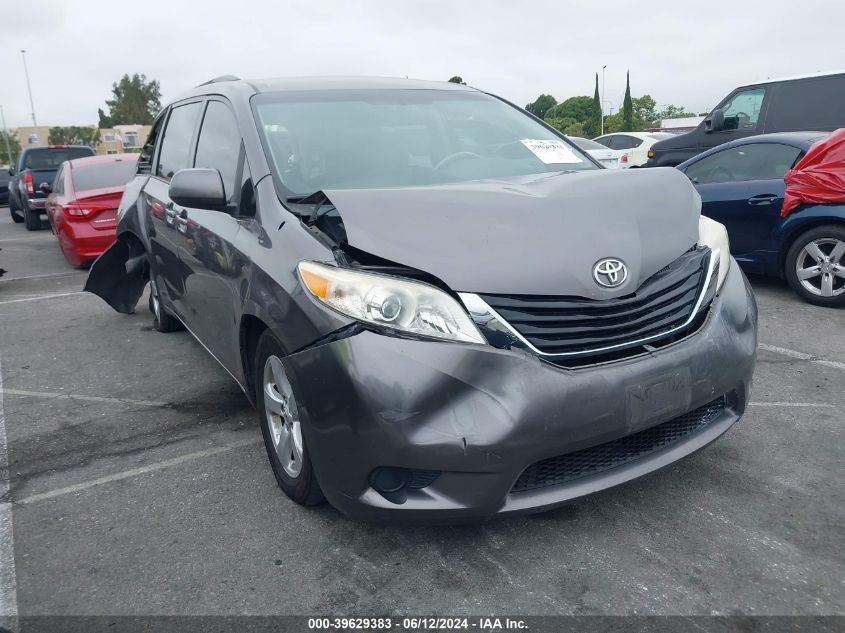 2011 TOYOTA SIENNA LE