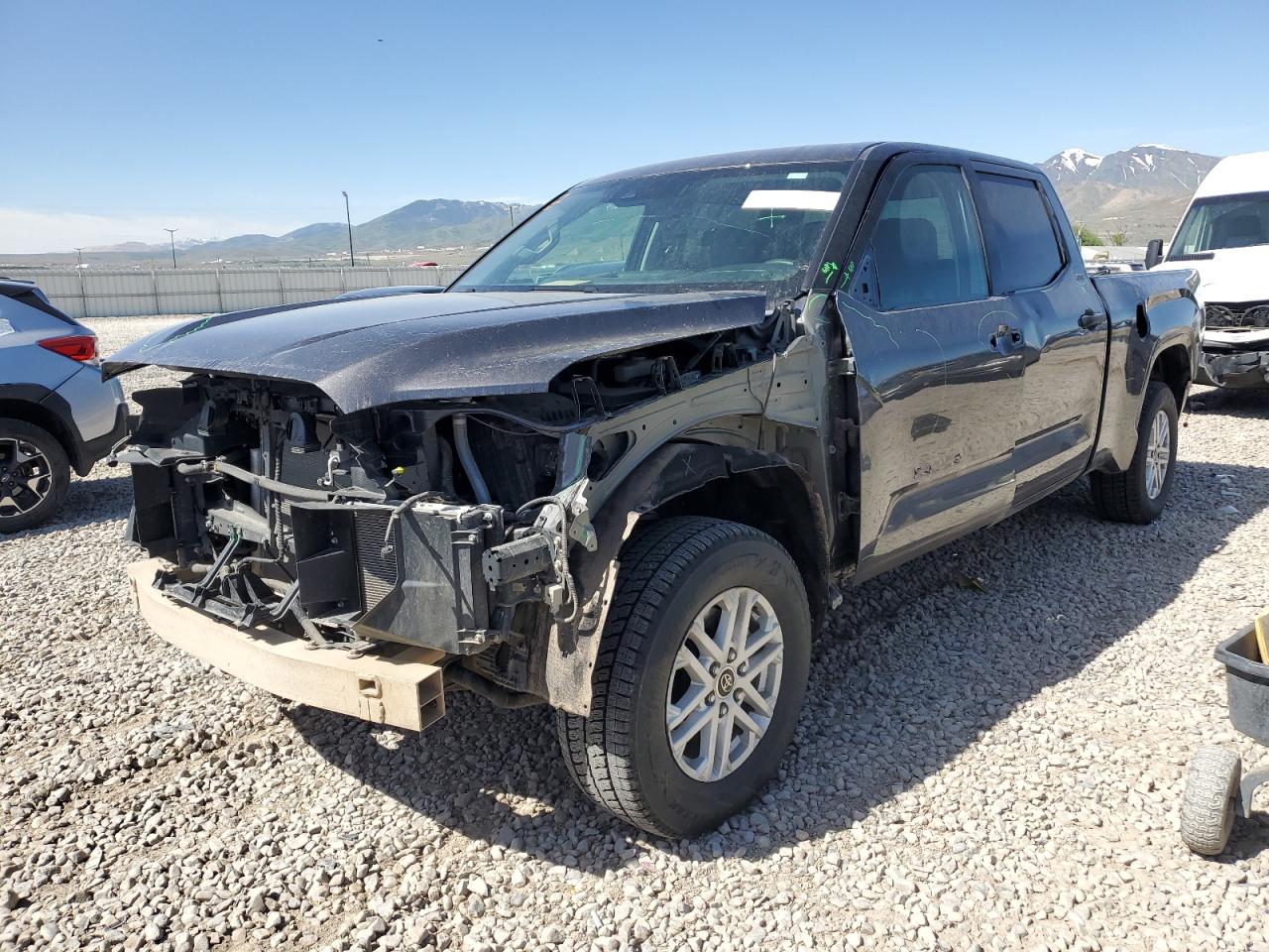 2022 TOYOTA TUNDRA CREWMAX SR5