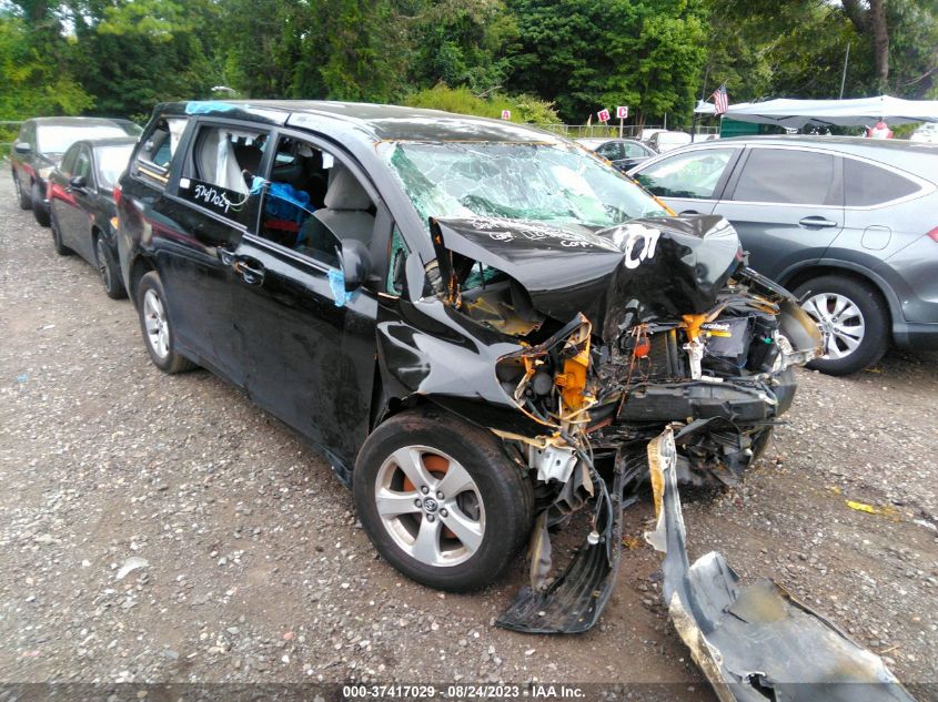 2018 TOYOTA SIENNA L 7 PASSENGER