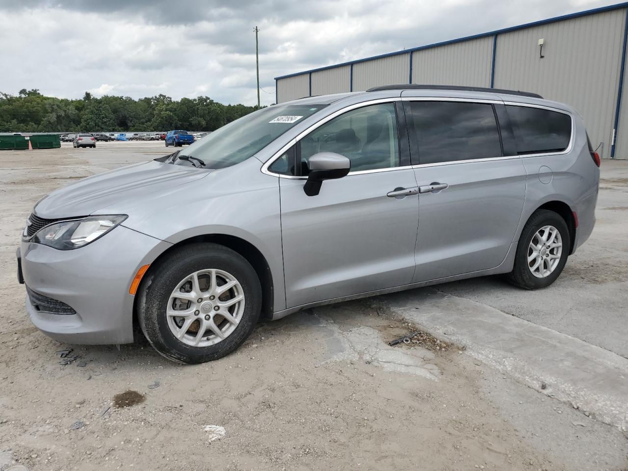 2020 CHRYSLER VOYAGER LXI