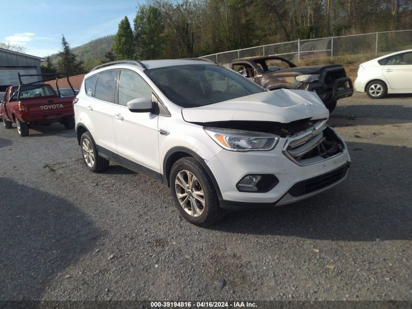 2018 FORD ESCAPE SE