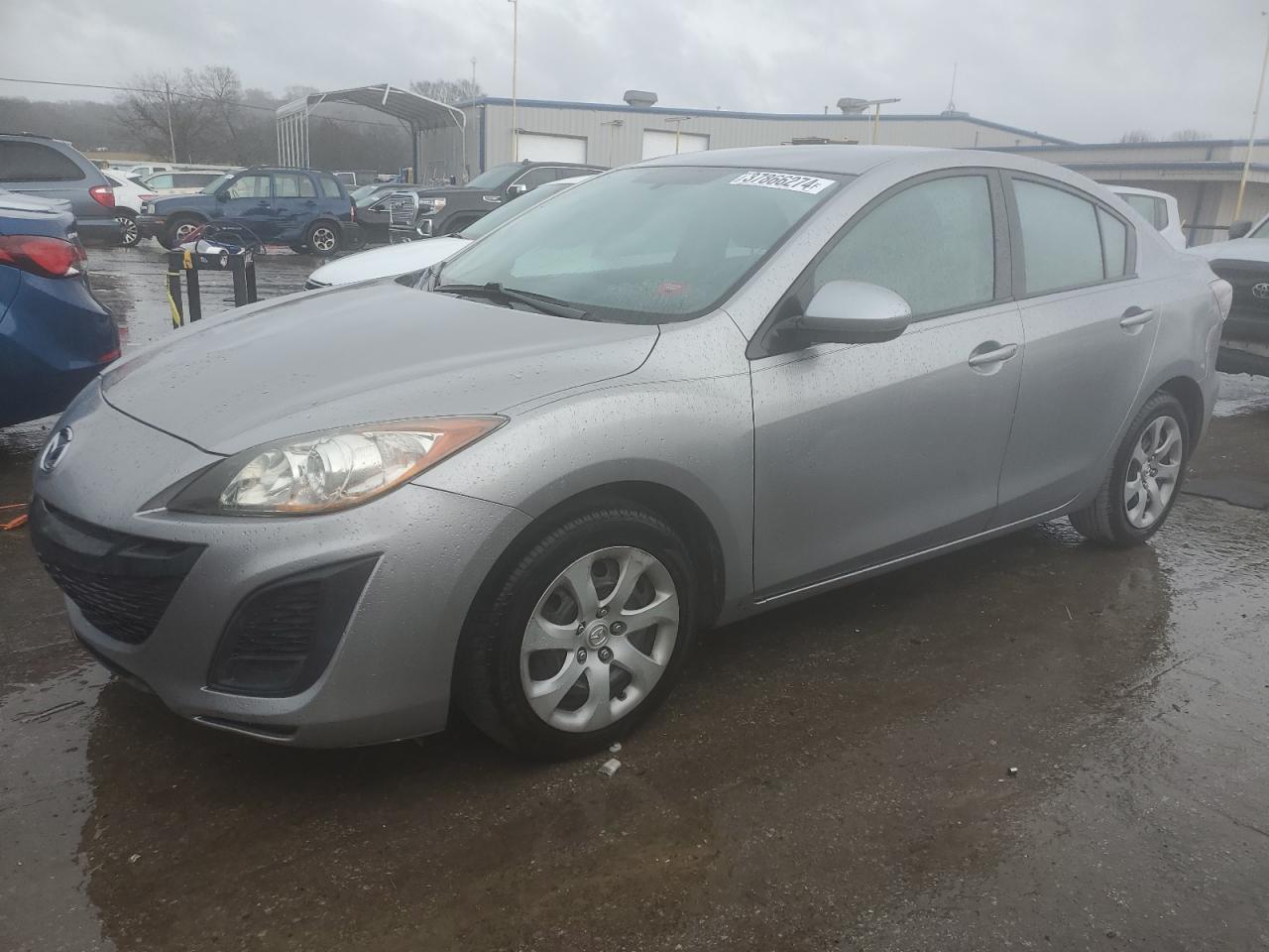 2011 MAZDA 3 I