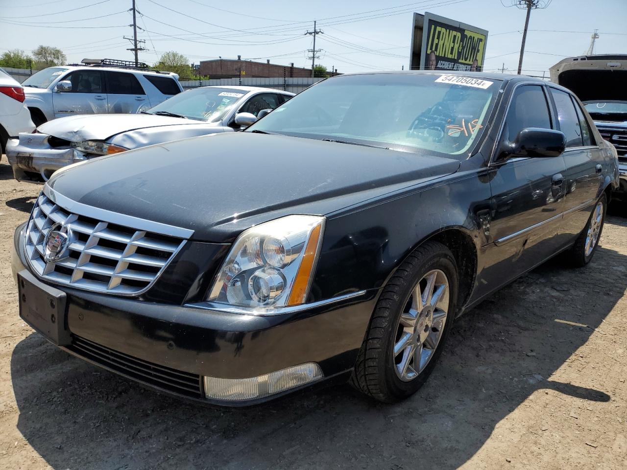 2011 CADILLAC DTS LUXURY COLLECTION