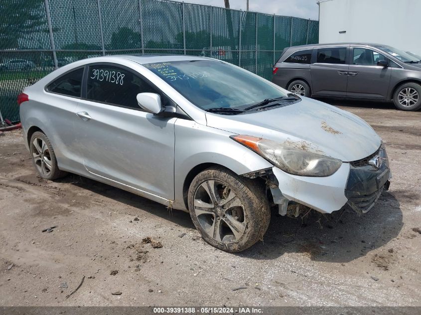 2013 HYUNDAI ELANTRA SE