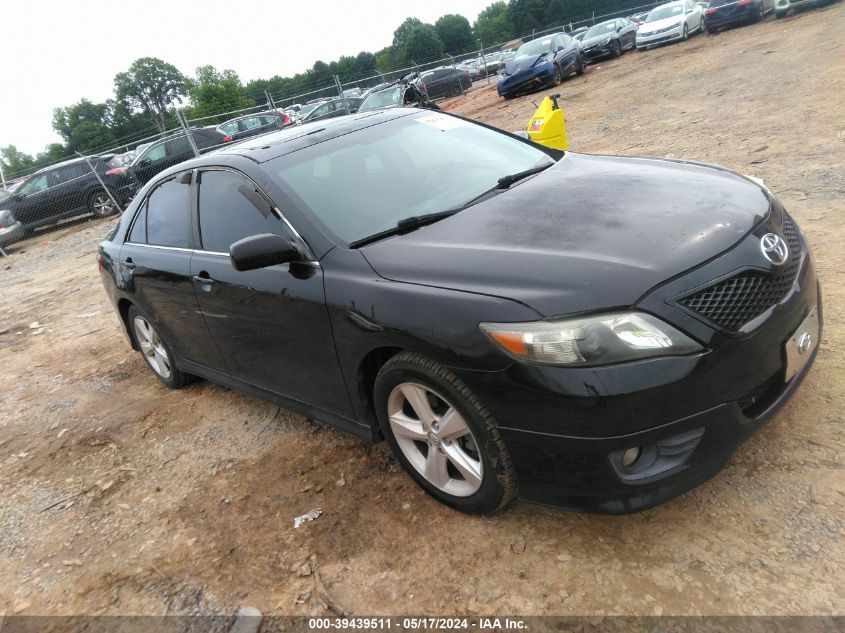 2011 TOYOTA CAMRY SE V6